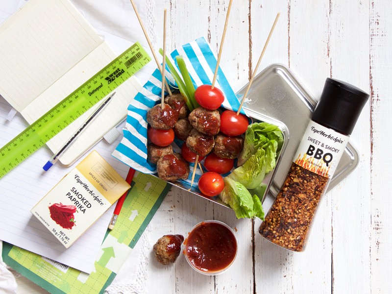 MINI BBQ BEEF MEATBALLS WITH SMOKY BBQ DIPPING SAUCE