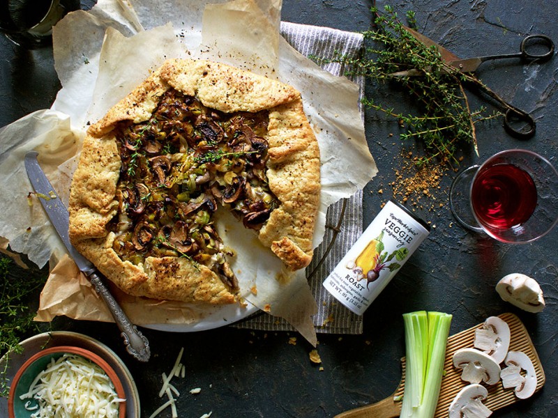 CHEESY CHICKEN, LEEK & MUSHROOM CROSTATA