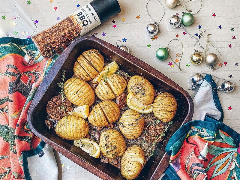 LEMON THYME ROASTED HASSLE-BACK POTATOES