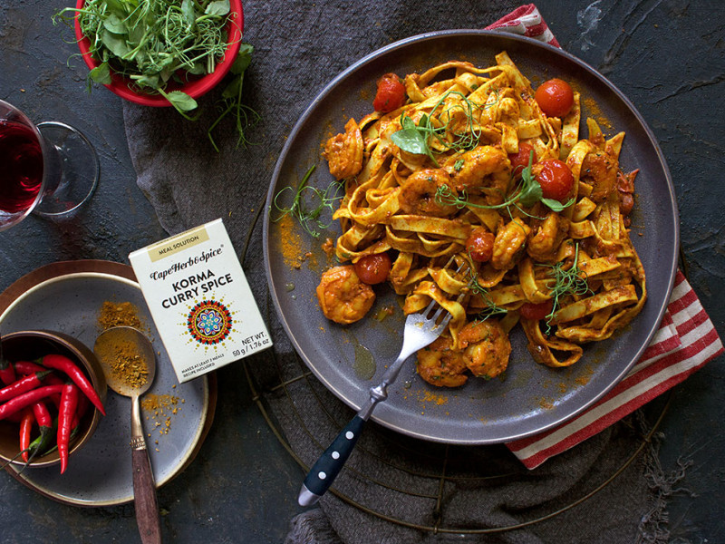 CURRIED PRAWN PASTA