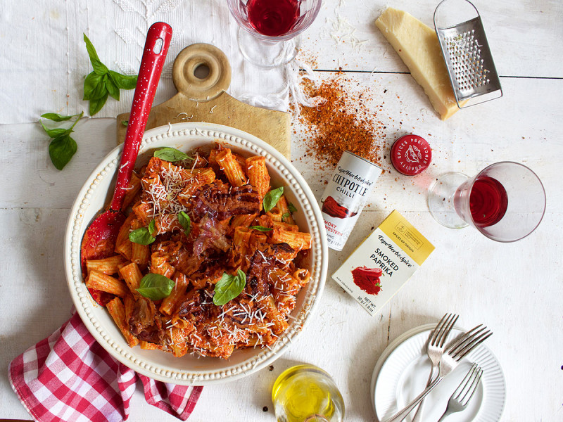 SUNDRIED TOMATO AND CR&Eacute;ME FRAICHE RIGATONI